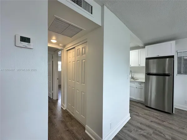 $1,995 | 2325 Arthur Street, Unit 9, Hollywood, FL 33020