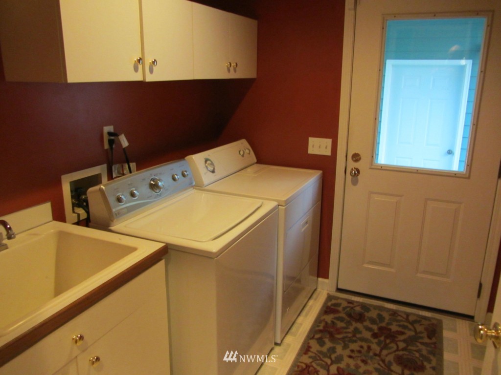 3621 Home Road Bellingham, WA 98225 - Photo 7 of 10 Gallery Image 7