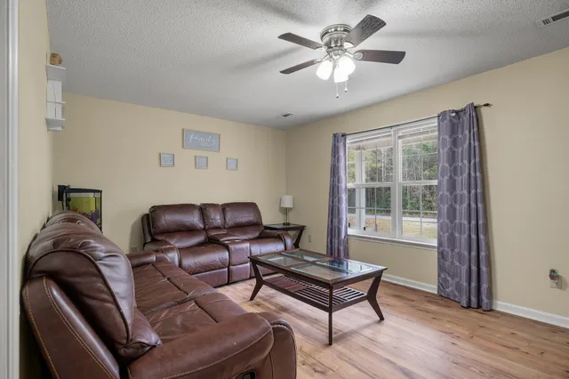 $179,000 | 205 Susanne Street, Hampton, SC 29924