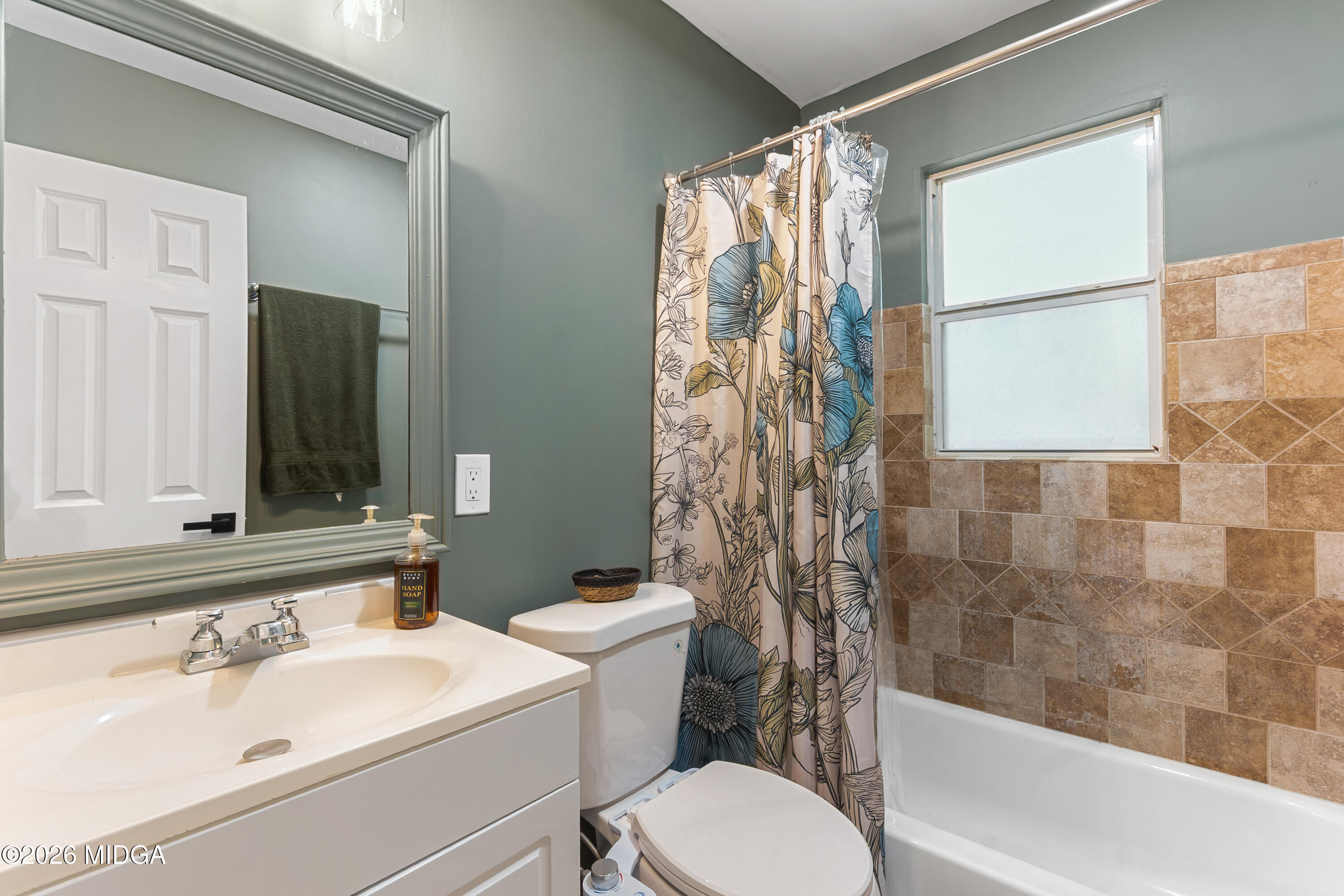 910 Perry Drive Macon, GA 31217 - Photo 22 of 47 38__AAA9824_mls