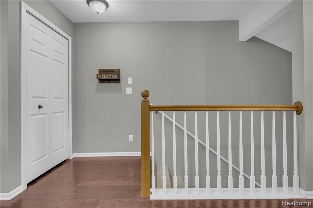 3695 Oakmonte Boulevard Rochester, MI 48306 - Photo 6 of 15