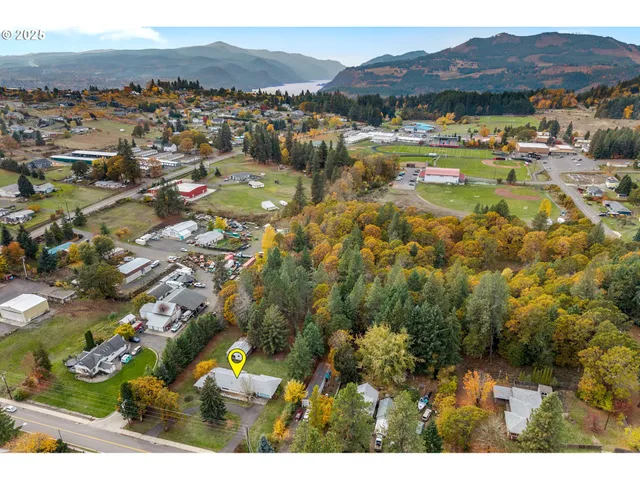 $699,950 | 1412 North Main Avenue, White Salmon, WA 98672