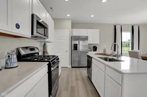 $399,995 | 6041 Slippery Elm Bend, Noblesville, IN 46062