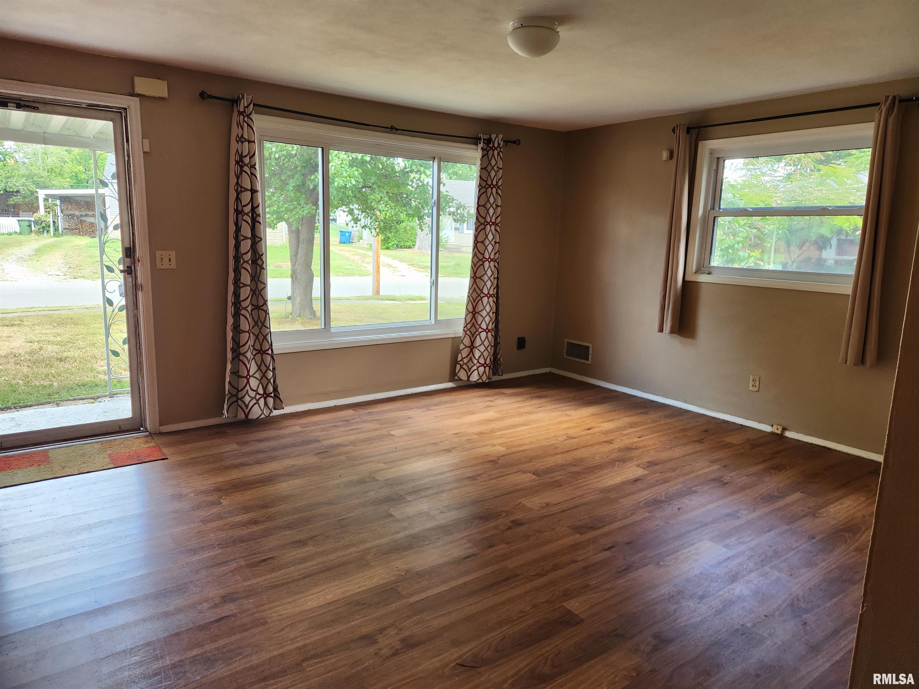 2809 Cherry Street Mount Vernon, IL 62864 - Photo 2 of 42