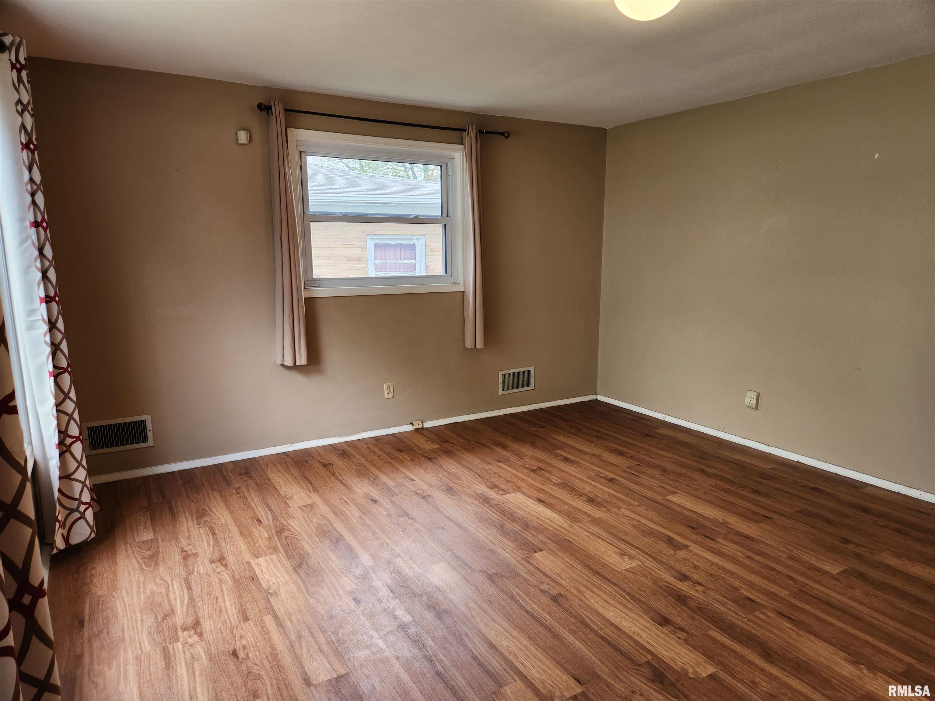 2809 Cherry Street Mount Vernon, IL 62864 - Photo 4 of 42