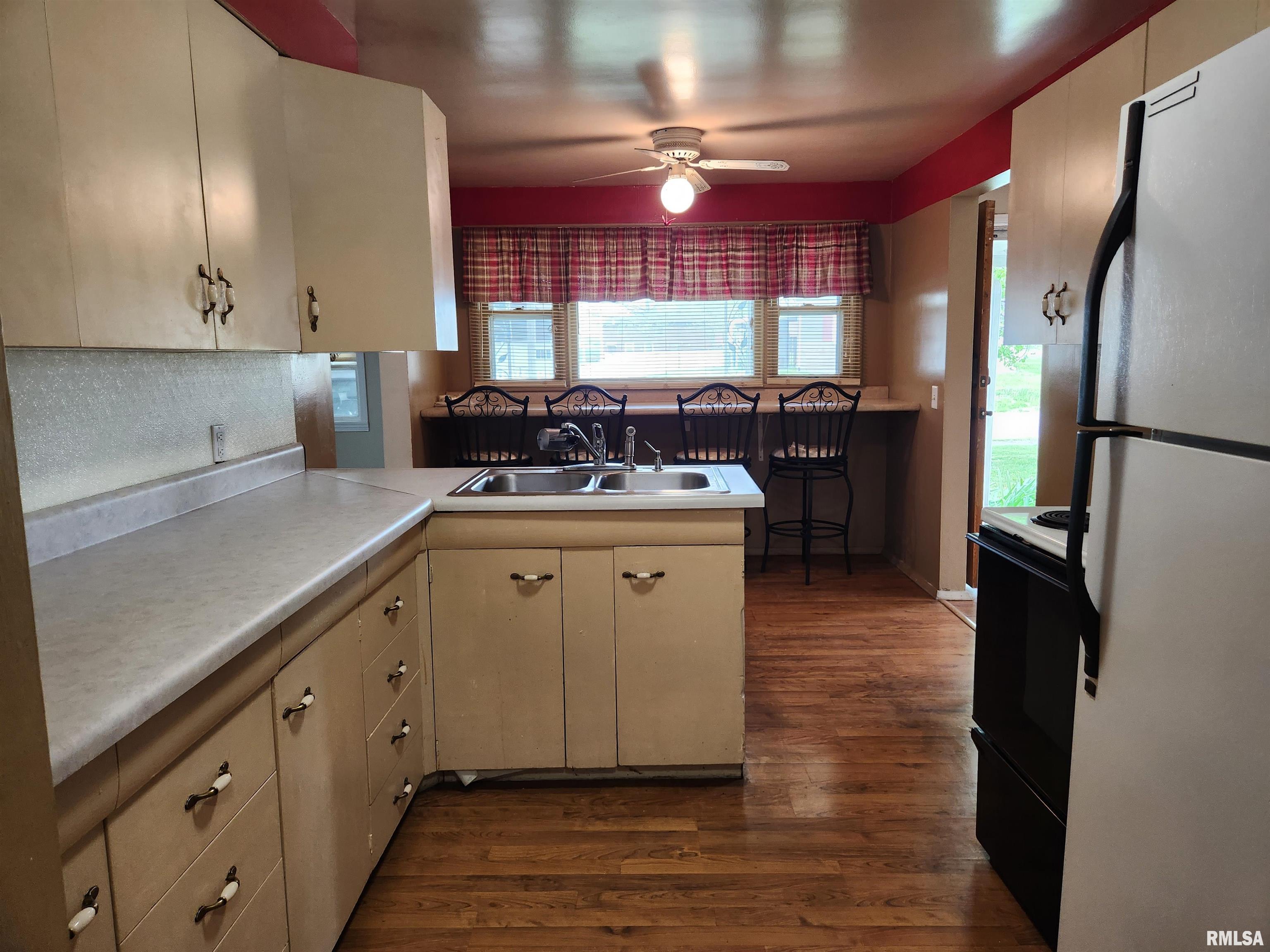 2809 Cherry Street Mount Vernon, IL 62864 - Photo 5 of 42