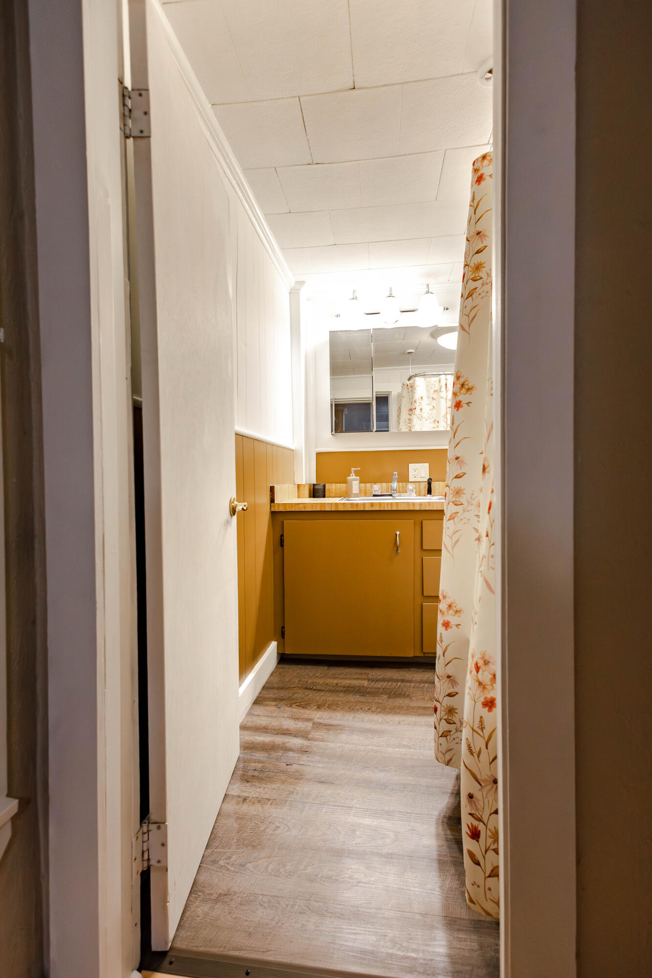 48 Main Road Charleston, ME 04422 - Photo 15 of 84 1st Floor Full Bath1