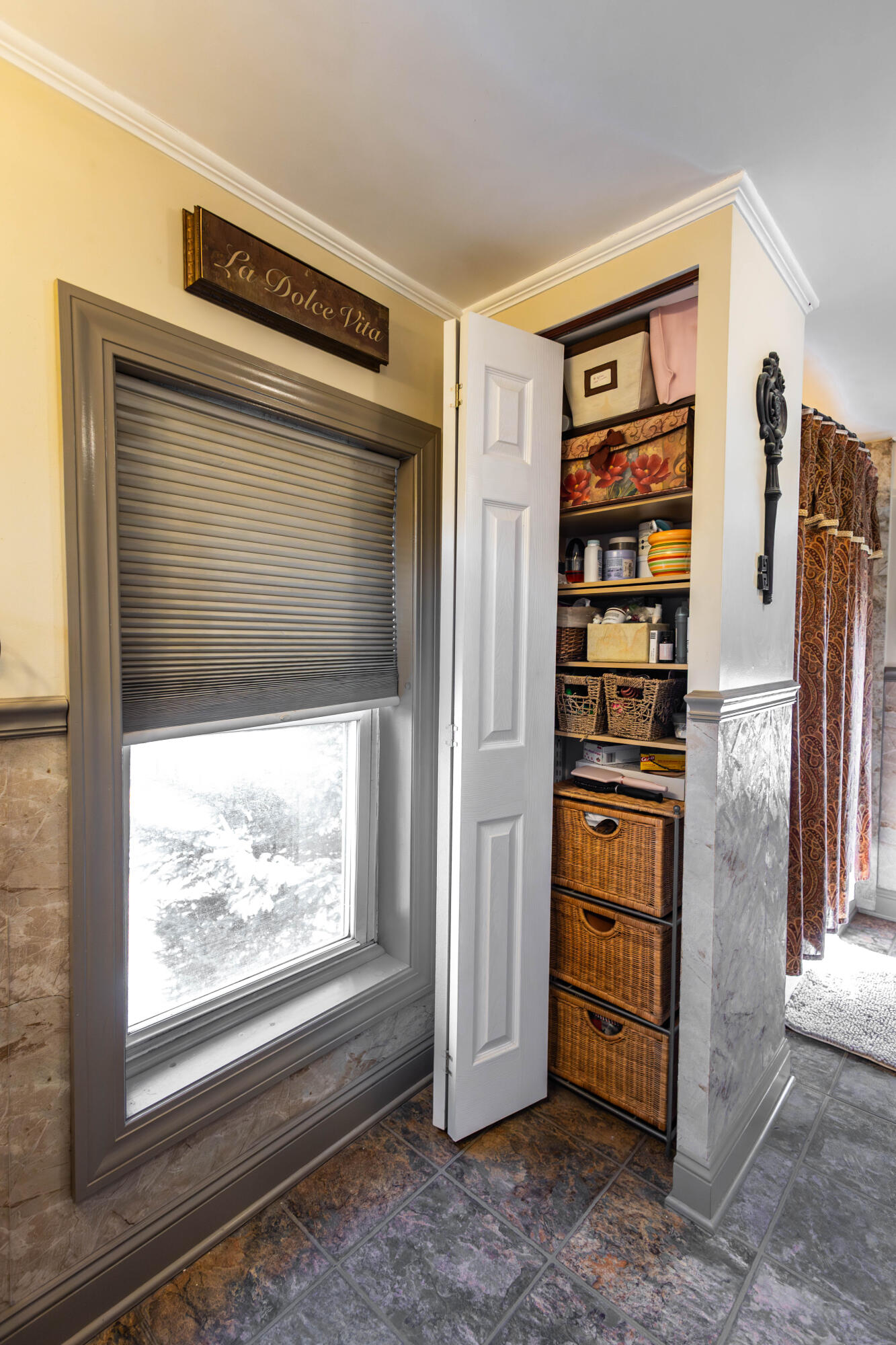 48 Main Road Charleston, ME 04422 - Photo 43 of 84 2nd Floor Bathroom8