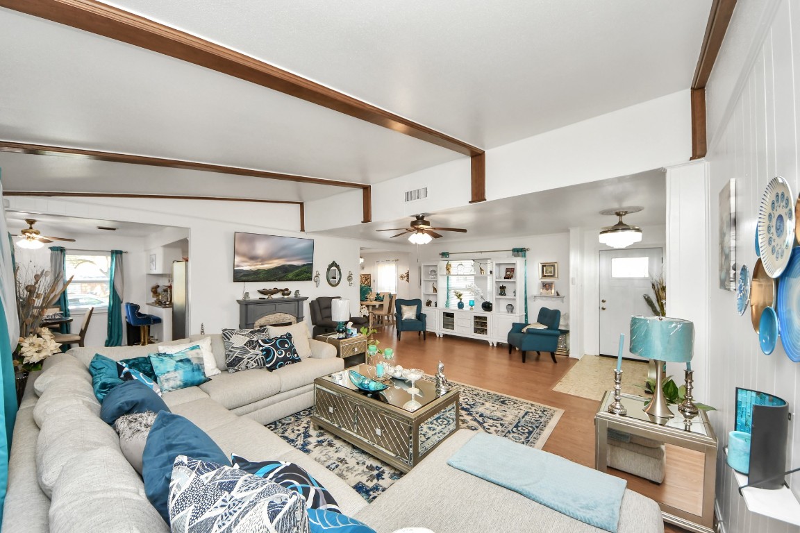 1805 9th Street Hempstead, TX 77445 - Photo 15 of 35 a living room with furniture kitchen view and a large window