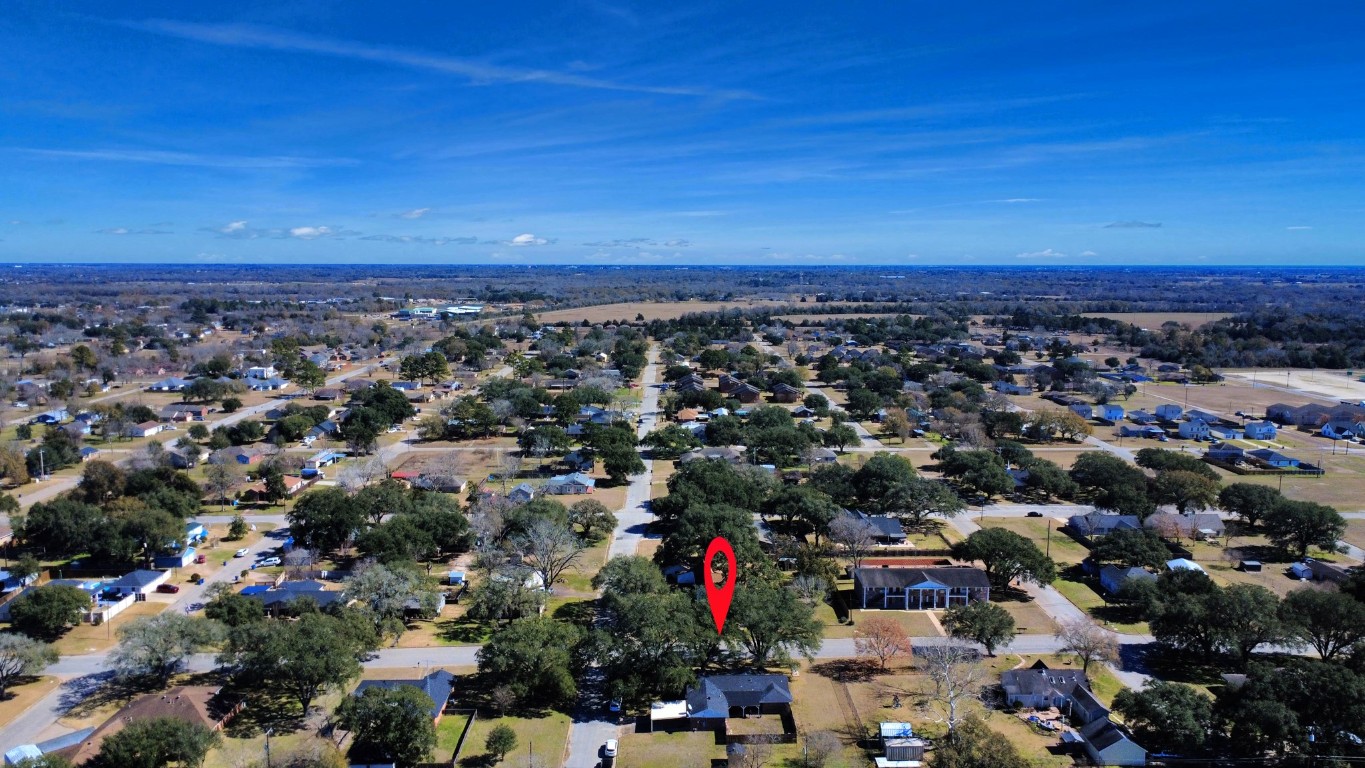 1805 9th Street Hempstead, TX 77445 - Photo 33 of 35 an aerial view of a city