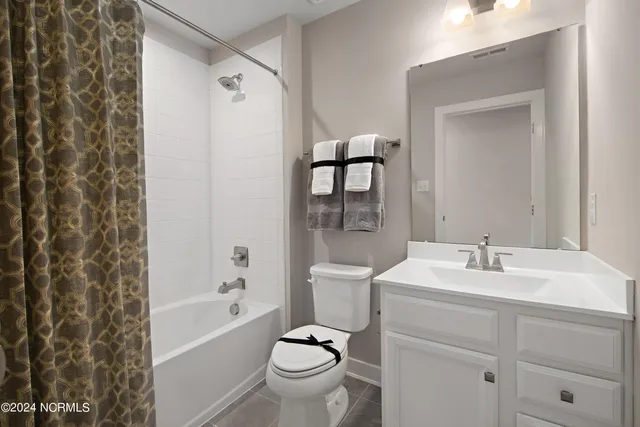 $419,990 | 4150 Farmfield Drive, Leland, NC 28451