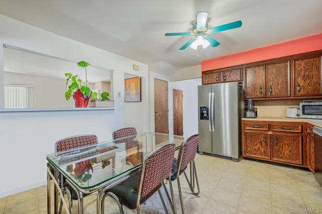 $850,000 | 2595 Castle Court, North Bellmore, NY 11710