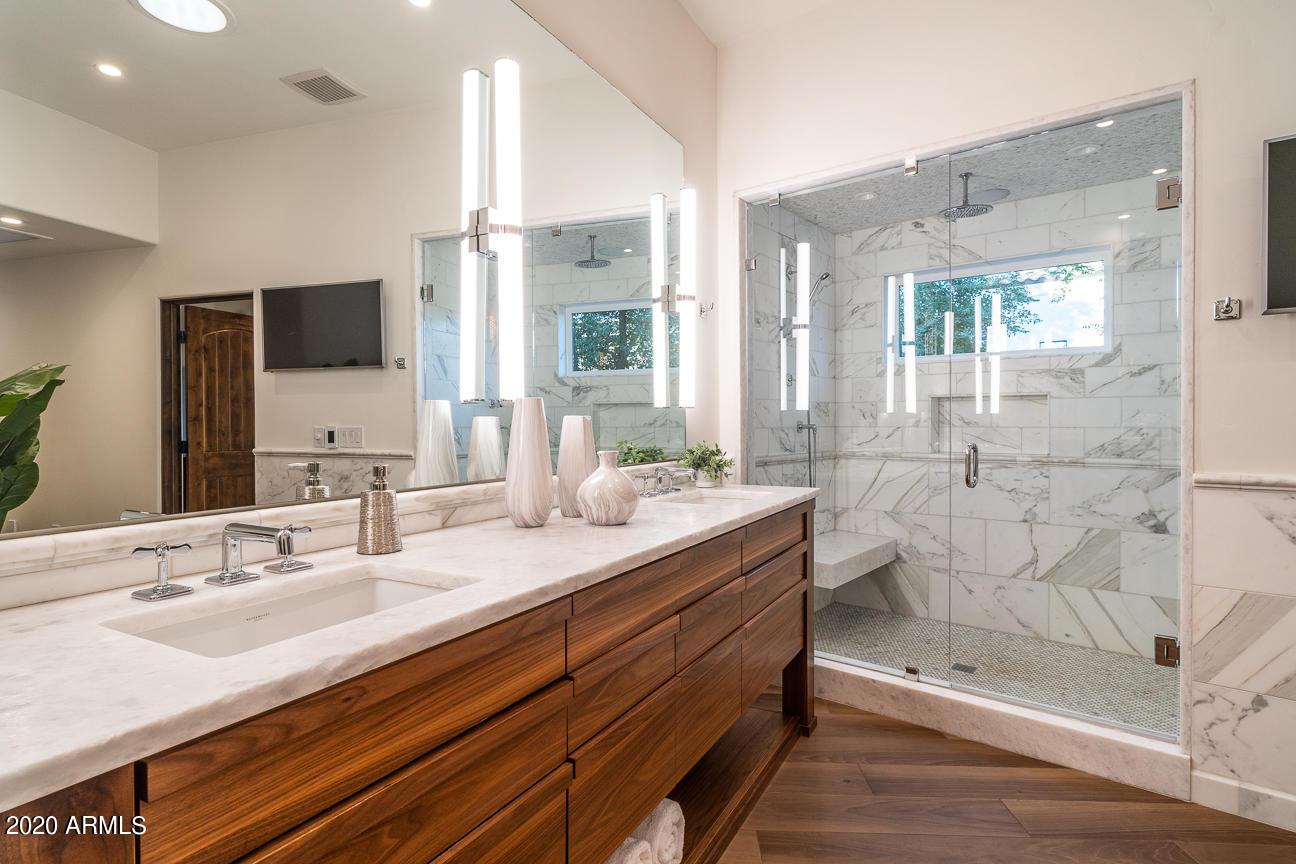 5923 East Mountain View Road Paradise Valley, AZ 85253 - Photo 19 of 37 0033-DSC02472 (1)