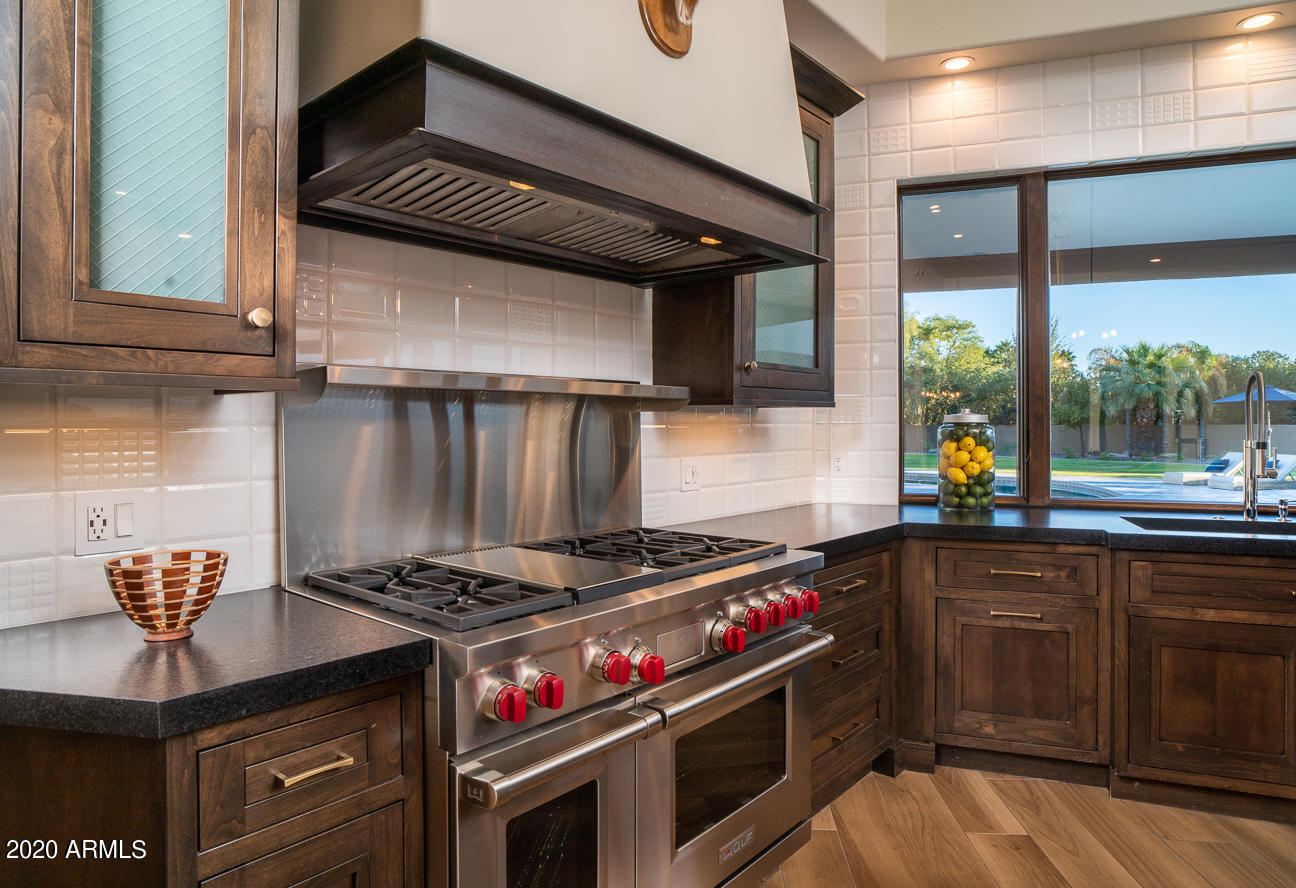 5923 East Mountain View Road Paradise Valley, AZ 85253 - Photo 8 of 37 0010-DSC02419-Edit