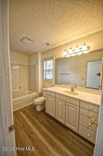 6912 Springer Road Wilmington, NC 28411 - Photo 16 of 28 Master Bath