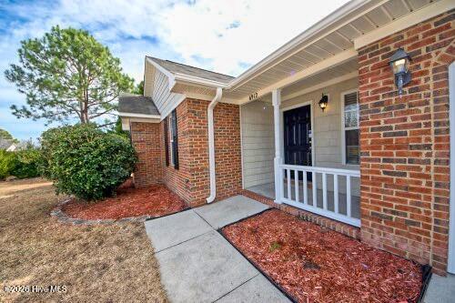 6912 Springer Road Wilmington, NC 28411 - Photo 2 of 28 Front Porch