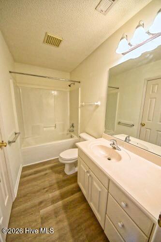 6912 Springer Road Wilmington, NC 28411 - Photo 24 of 28 Guest Bath