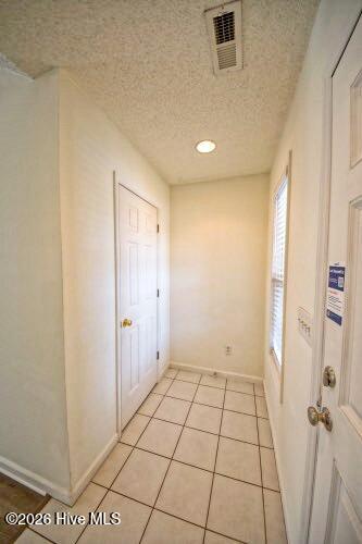 6912 Springer Road Wilmington, NC 28411 - Photo 3 of 28 Foyer