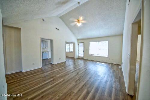 6912 Springer Road Wilmington, NC 28411 - Photo 4 of 28 Living Room a