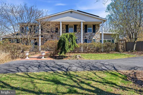 $650,000 | 164 Chestnut Oak Drive, Tannersville, PA 18372