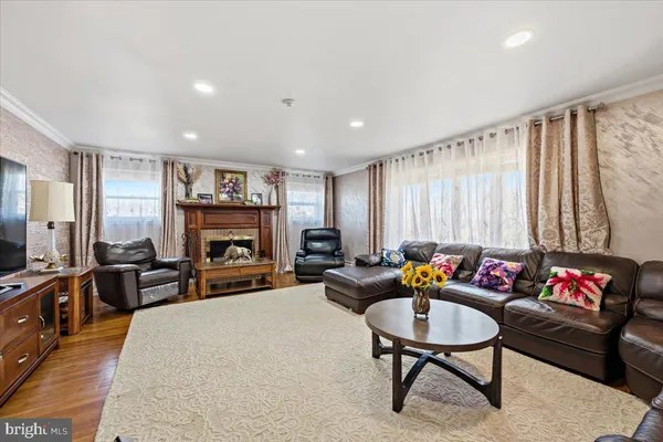 $650,000 | 164 Chestnut Oak Drive, Tannersville, PA 18372