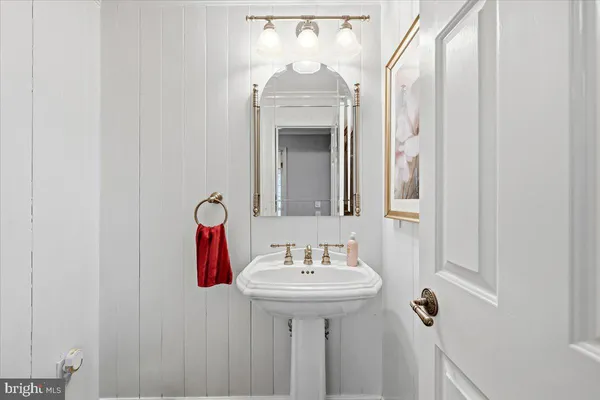 $650,000 | 164 Chestnut Oak Drive, Tannersville, PA 18372