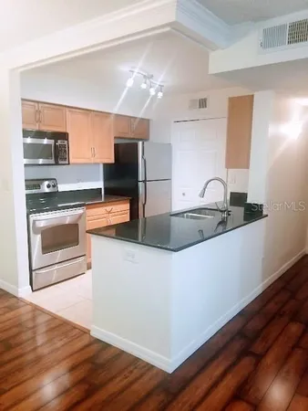 $1,800 | 3314 Haviland Court, Unit 104, Palm Harbor, FL 34684