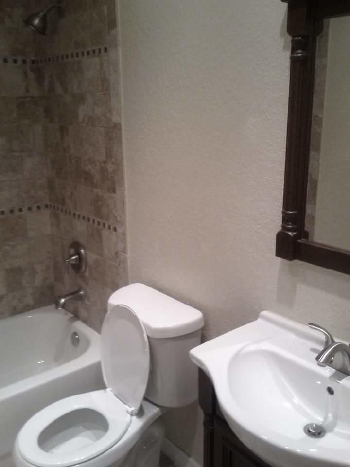 462 West 14th Street Riviera Beach, FL 33404 - Photo 6 of 7 Bathroom 2
