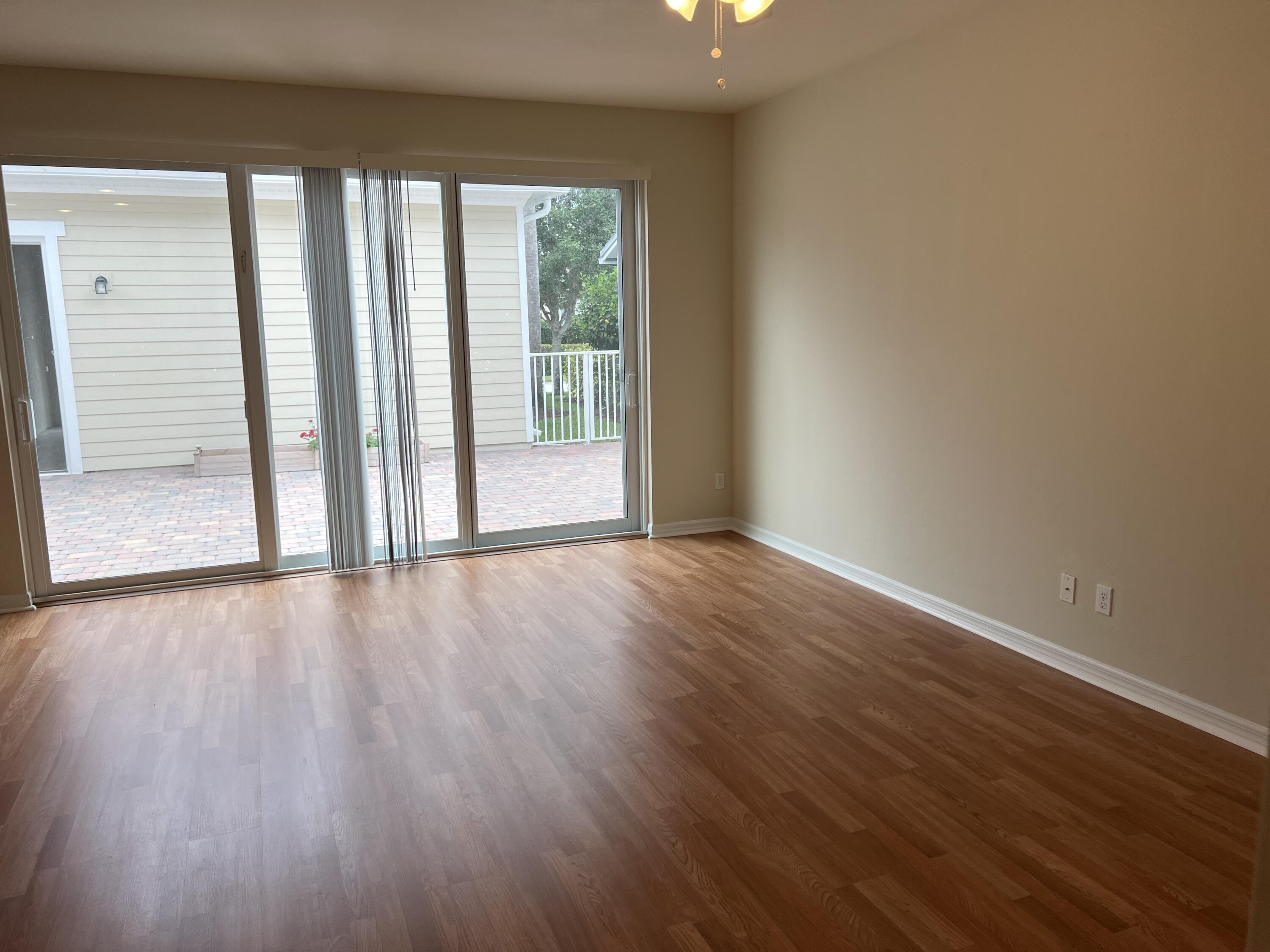 2746 Avalon Way Jupiter, FL 33458 - Photo 6 of 28 Family2