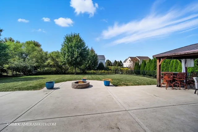 $634,900 | 1142 Deerpath Road, Aurora, IL 60506
