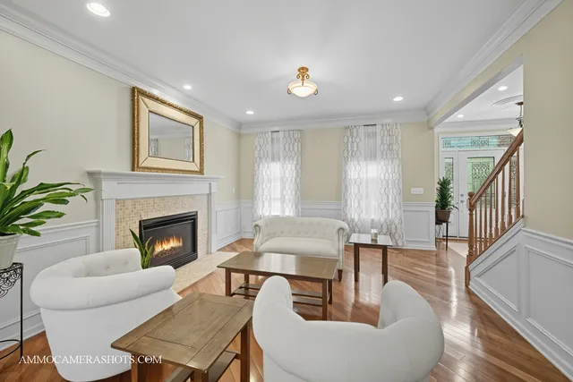 $634,900 | 1142 Deerpath Road, Aurora, IL 60506