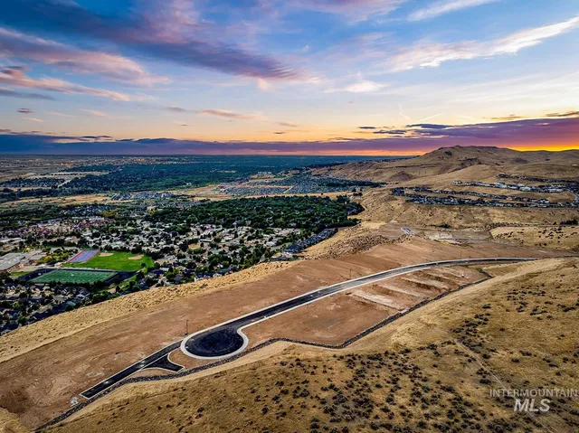 $1,955,000 | 5801 East Prominence Court, Boise, ID 83716