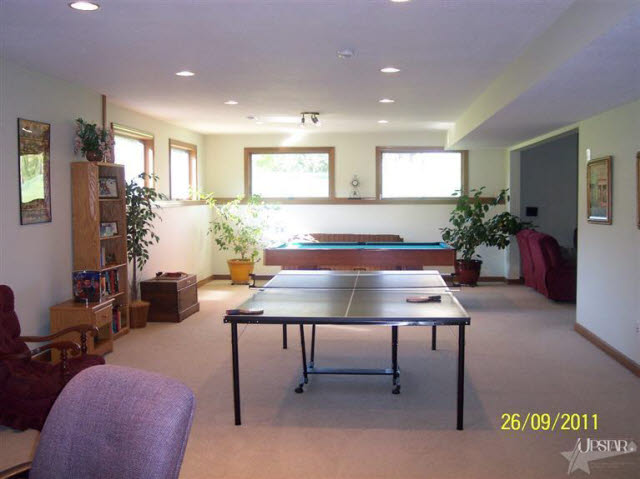 18511 Lima Road Huntertown, IN 46748 - Photo 5 of 9