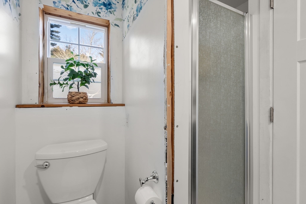 27 Lee Avenue Holland, MA 01521 - Photo 20 of 31