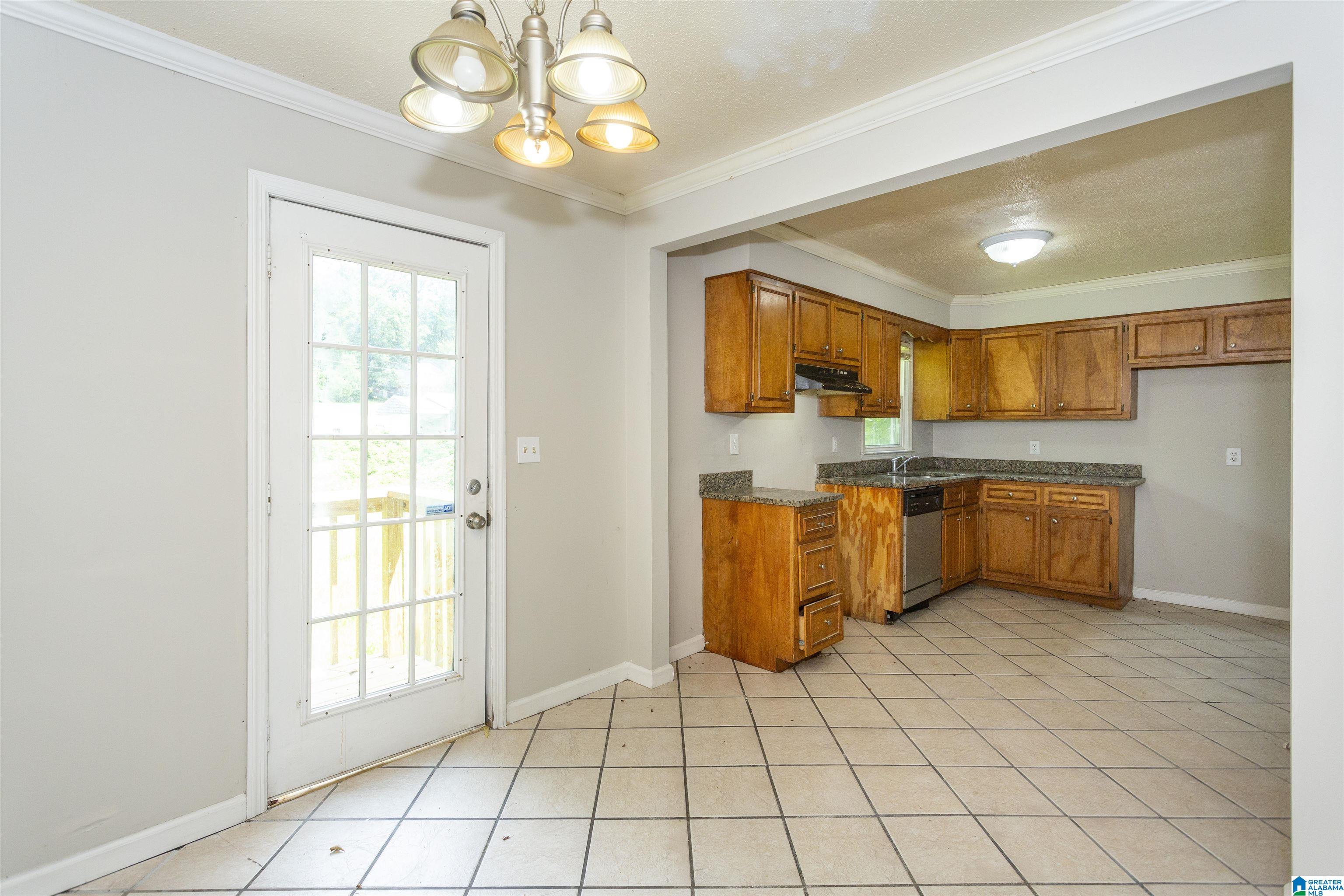 2417 Reed Road Northeast Birmingham, AL 35215 - Photo 10 of 36