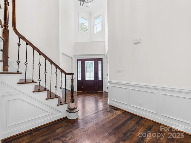 $1,098,000 | 5619 Mountain Point Lane, Charlotte, NC 28216