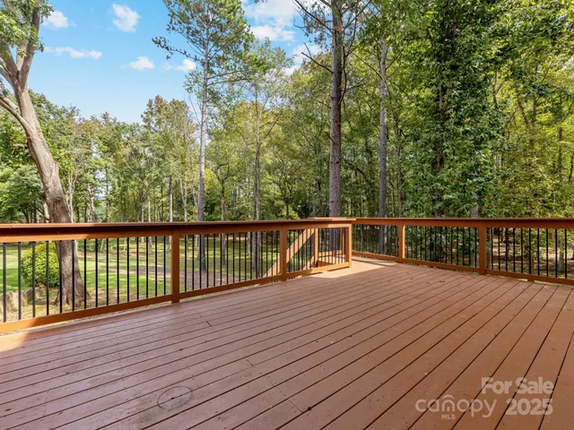 $1,098,000 | 5619 Mountain Point Lane, Charlotte, NC 28216