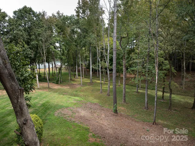 $1,098,000 | 5619 Mountain Point Lane, Charlotte, NC 28216