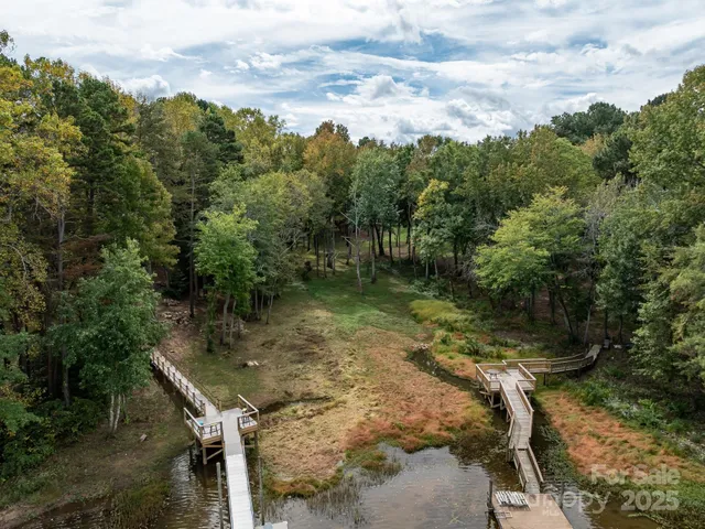 $1,098,000 | 5619 Mountain Point Lane, Charlotte, NC 28216