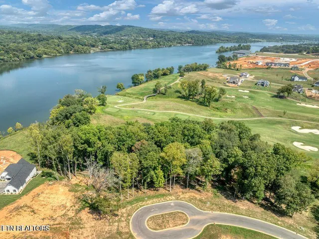 $399,000 | 3568 Chestnut Lane, Loudon, TN 37774