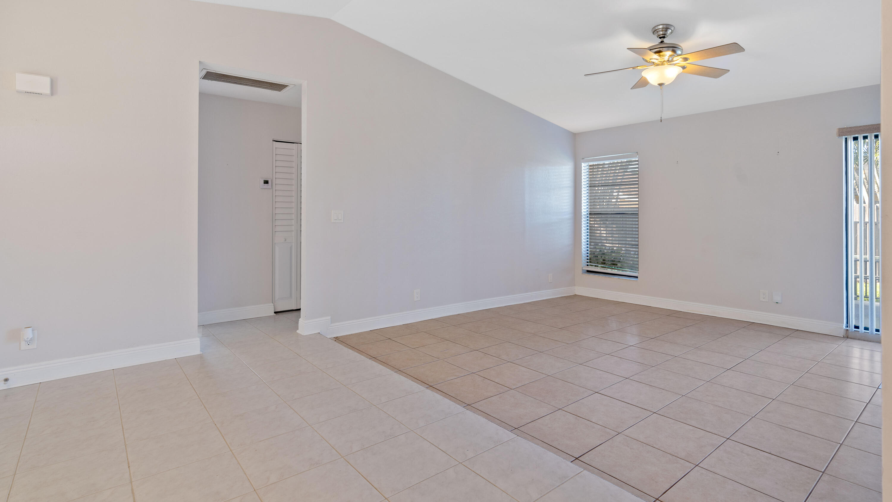 6289 Michael Street Jupiter, FL 33458 - Photo 13 of 37 6289 - 009