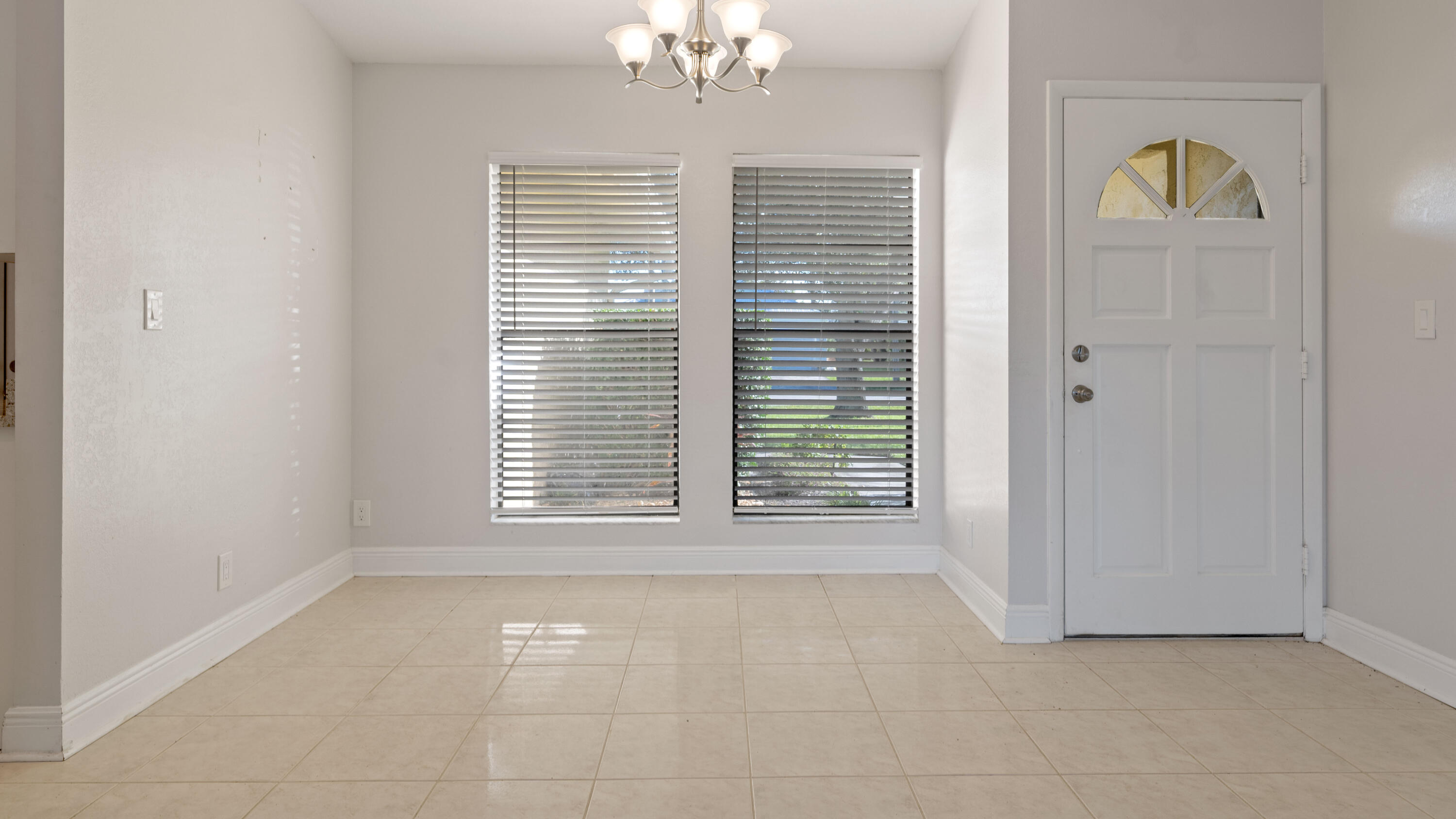 6289 Michael Street Jupiter, FL 33458 - Photo 18 of 37 6289 - 014