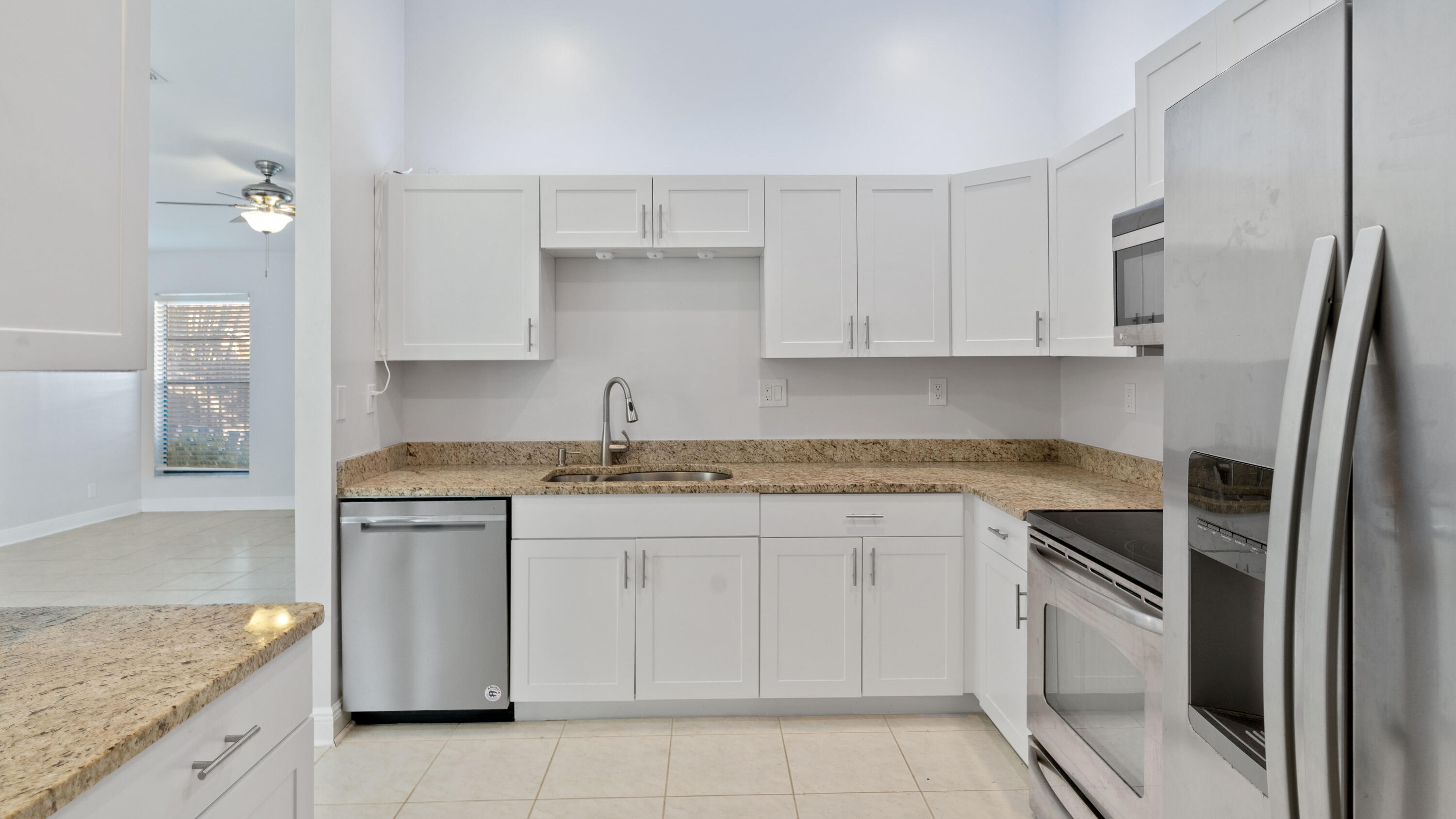 6289 Michael Street Jupiter, FL 33458 - Photo 10 of 37 6289 - 018