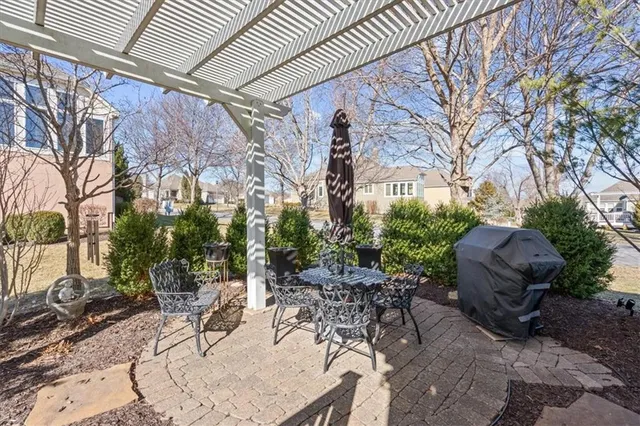 $640,000 | 11812 South Carriage Road, Olathe, KS 66062