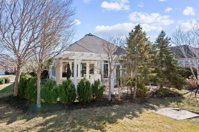 $640,000 | 11812 South Carriage Road, Olathe, KS 66062