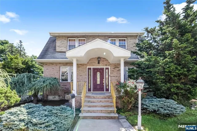 $945,000 | 570 Winterburn Grove, Cliffside Park, NJ 07010