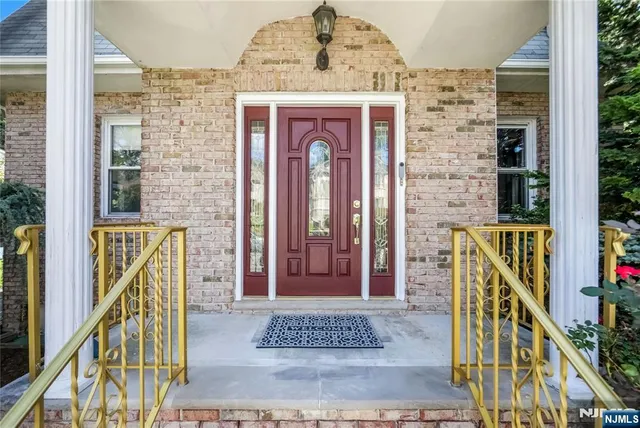 $945,000 | 570 Winterburn Grove, Cliffside Park, NJ 07010