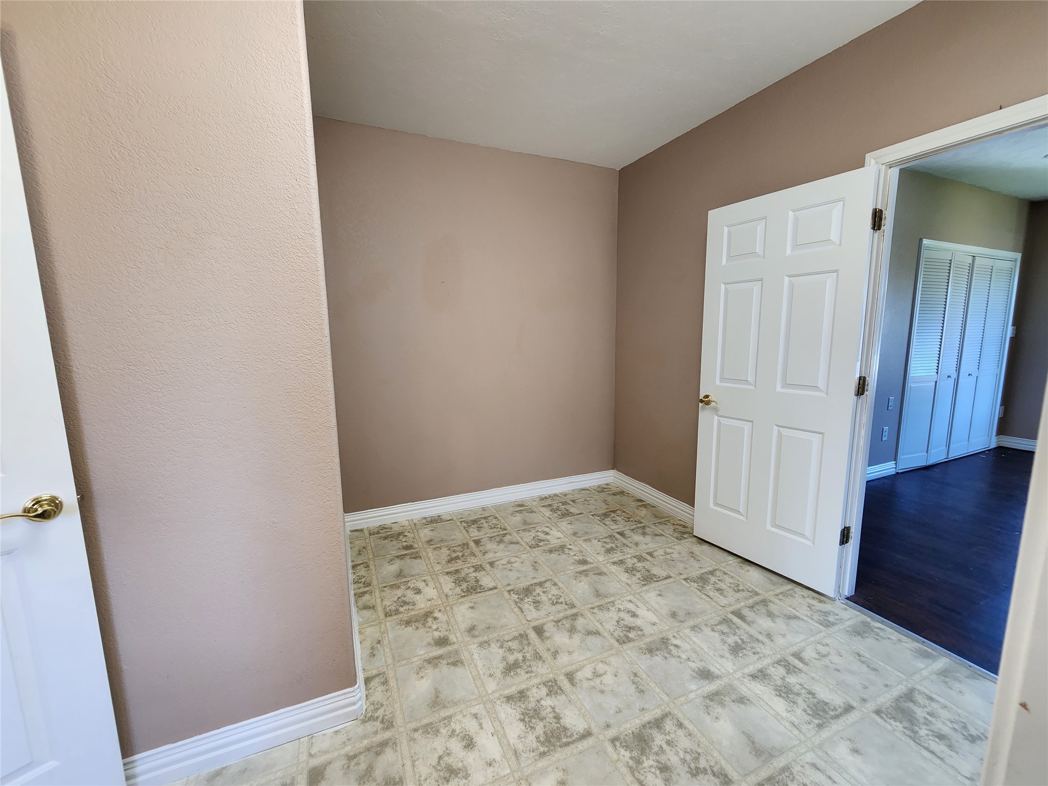 115 Oak Colony Drive Angleton, TX 77515 - Photo 27 of 45