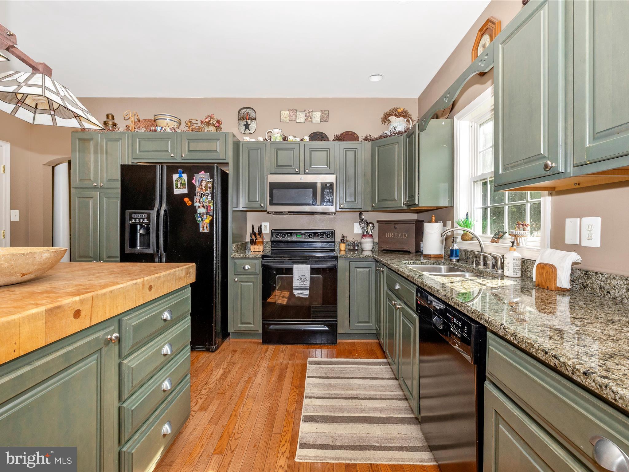 9503 Childacrest Drive Boonsboro, MD 21713 - Photo 20 of 59 Kitchen