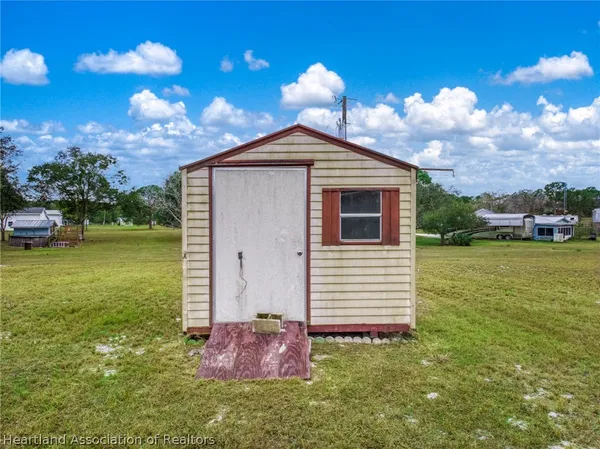 $1,700 | 247 Hickory Ridge Drive, Sebring, FL 33876